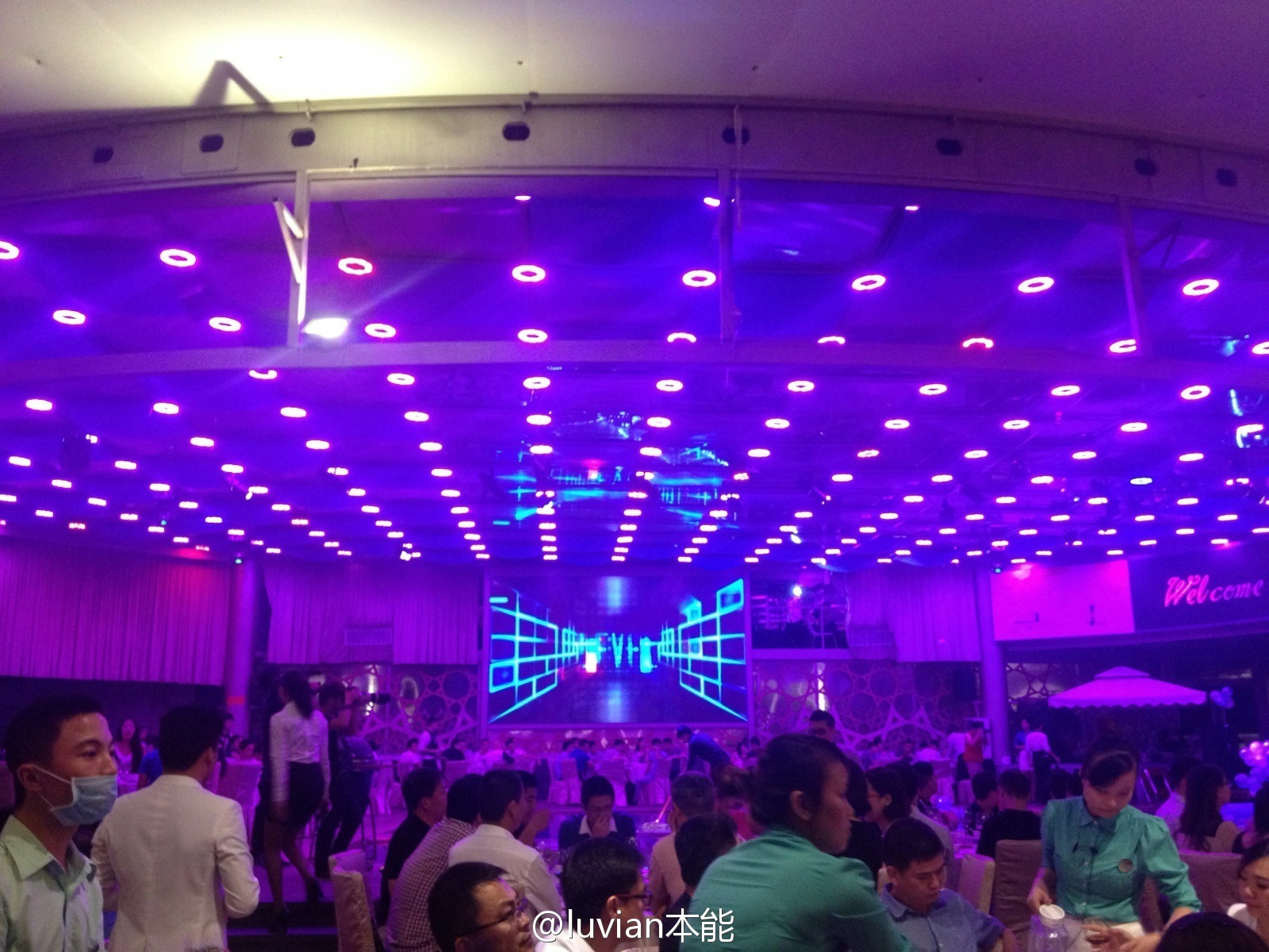 秀人美媛馆女郎luvian本能 微博相册集锦